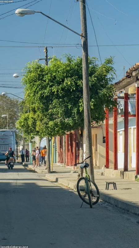Caos vehicular en la Ceja de El Alto